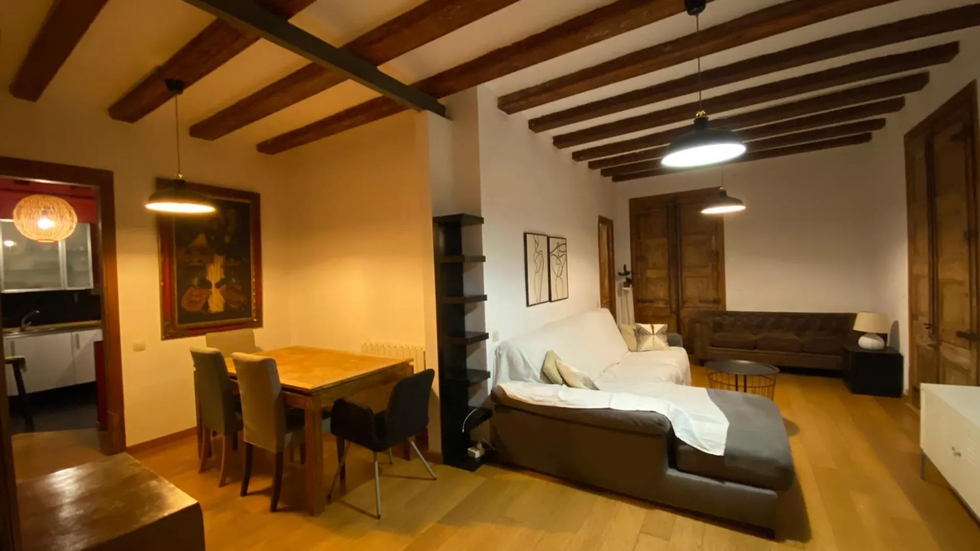 Big Boutique Apartment In The City Center Barcelona